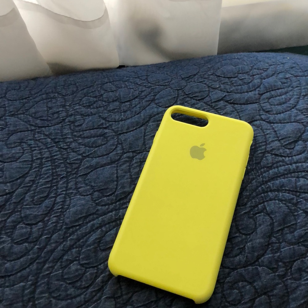 yellow iPhone case. iPhone 7/8 PLUS